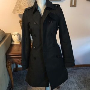 BNWT Banana Republic trench coat
